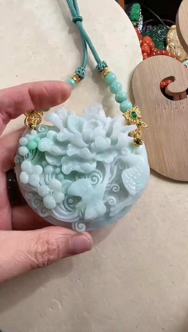 【闪购商品】翡翠颈饰未镶嵌1