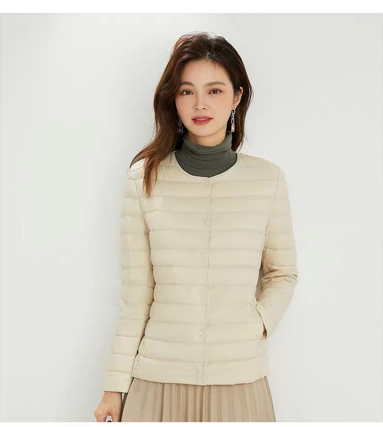 2023年新款轻薄款圆领羽绒服女保暖内胆短款V领外套冬装女士无领