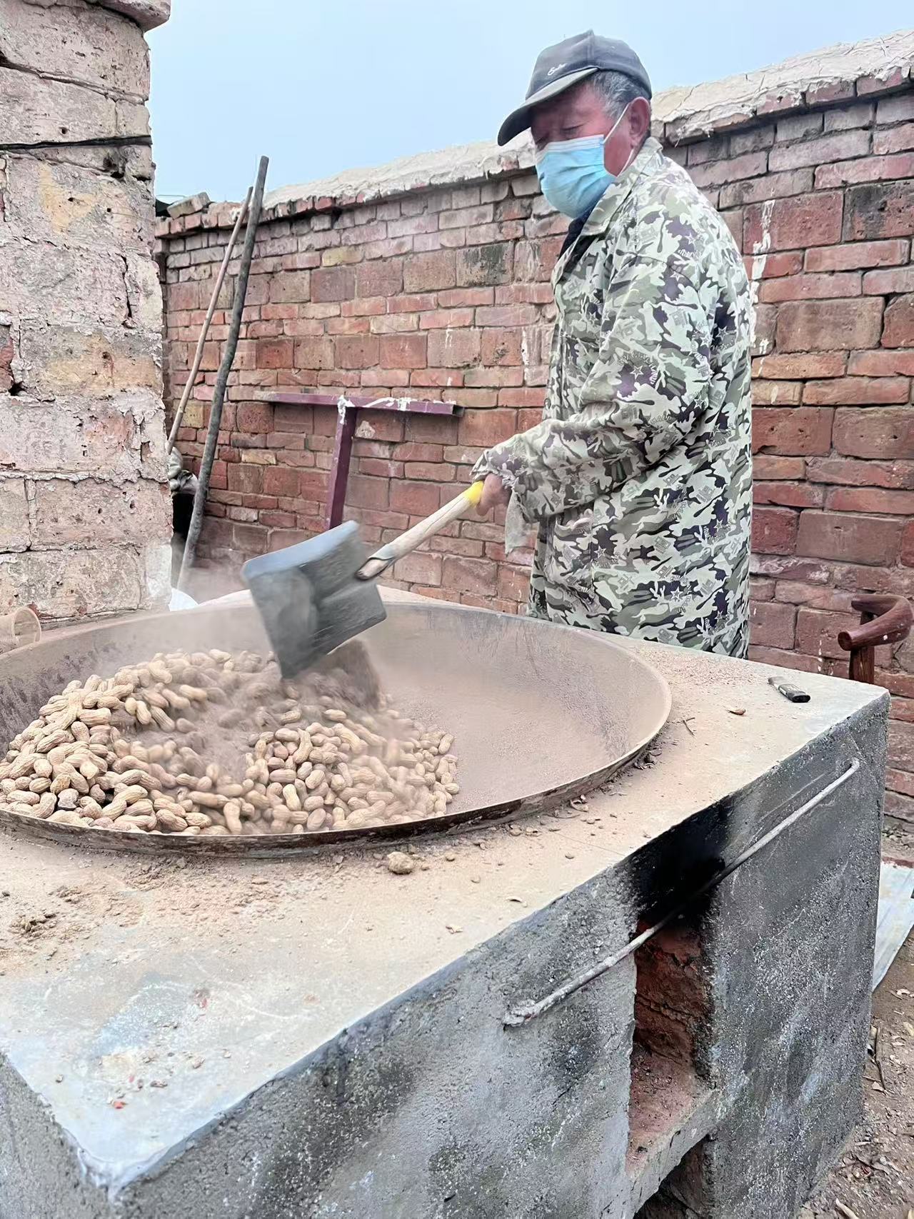 【农村棍哥】农家地锅炒花生