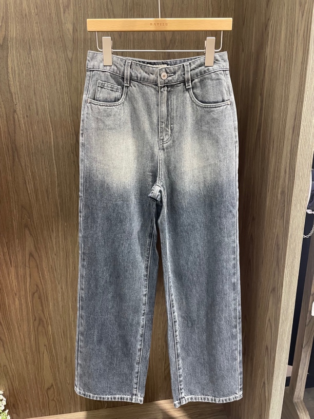 芭家2024秋款百搭时尚渐变复古休闲直筒牛仔裤91K2813–599B