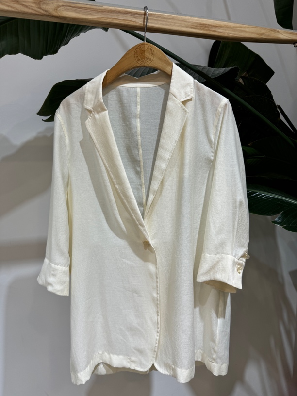 PD2024秋款时尚百搭简约中袖气质薄款西装外套P4B330012W05-599P