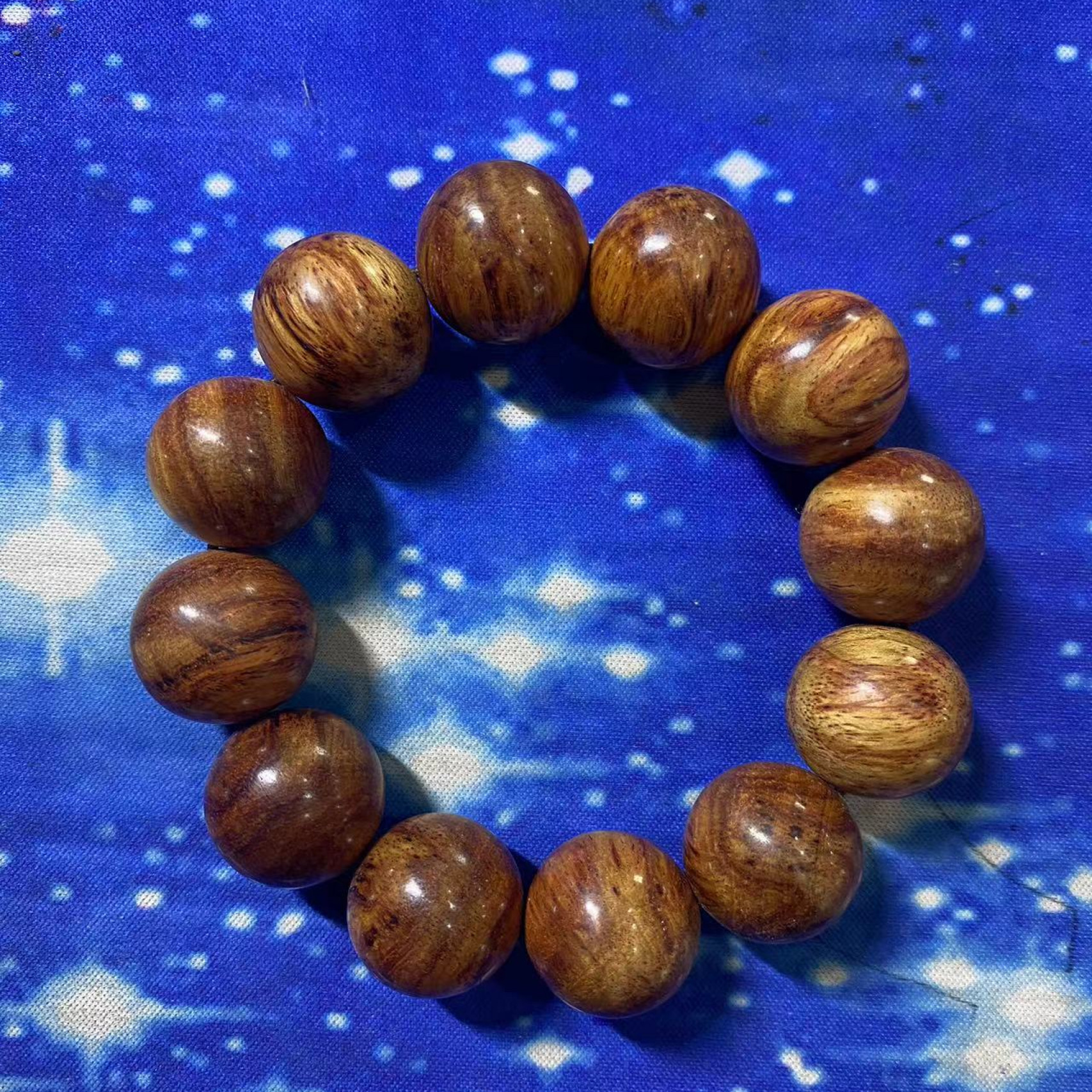 133号 海黄2.0cm圆珠手串（样式多样性）