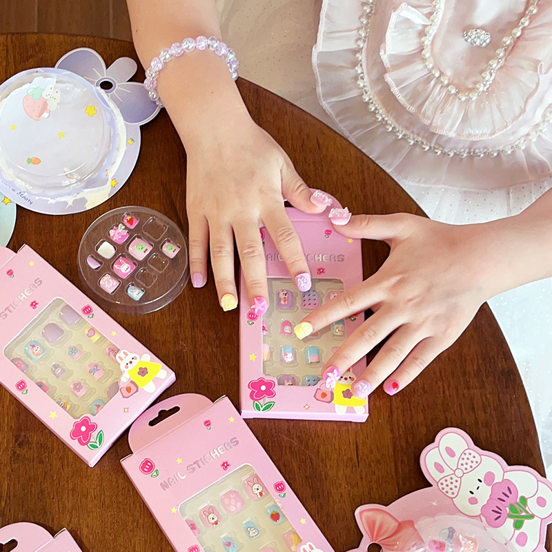 儿童指甲贴女孩新款自粘美甲贴公主玩具手指贴宝宝无毒无味贴甲预
