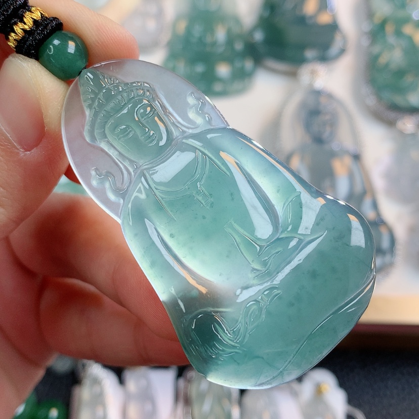 【闪购商品】翡翠颈饰未镶嵌