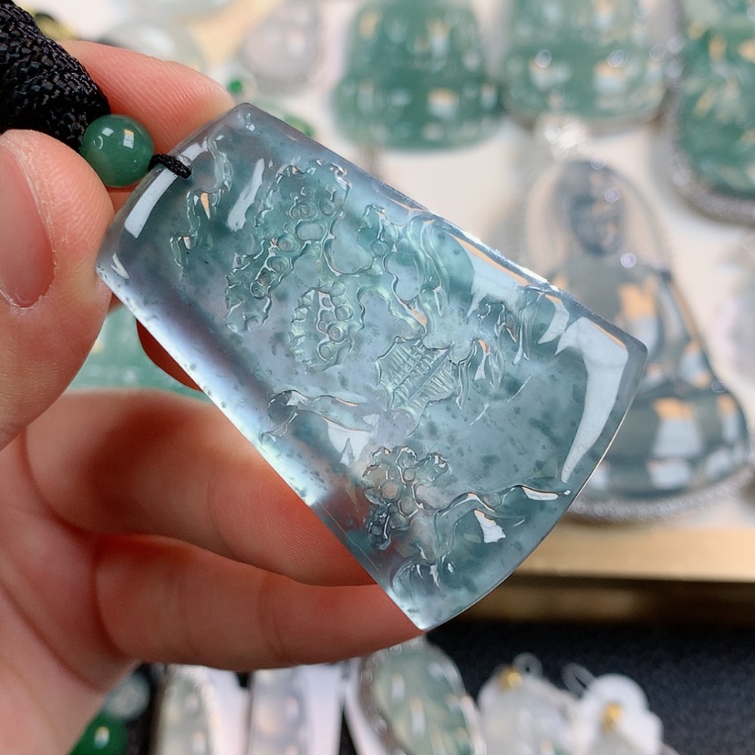 【闪购商品】翡翠颈饰未镶嵌海****纯