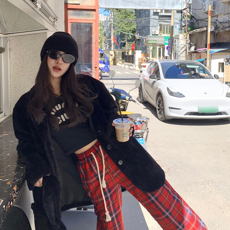 雨菲2023冬新款千金感黑色长毛西装单排扣长袖西装领纯色毛呢外套