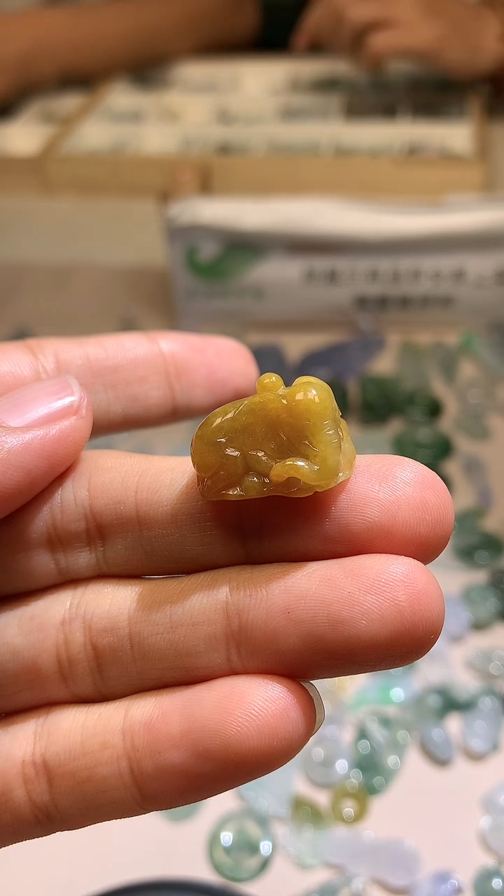 【闪购商品】定制翡翠挂件未镶嵌挂件