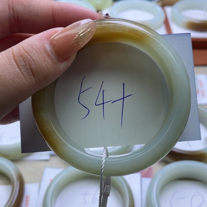 和田玉手镯未镶嵌宓*