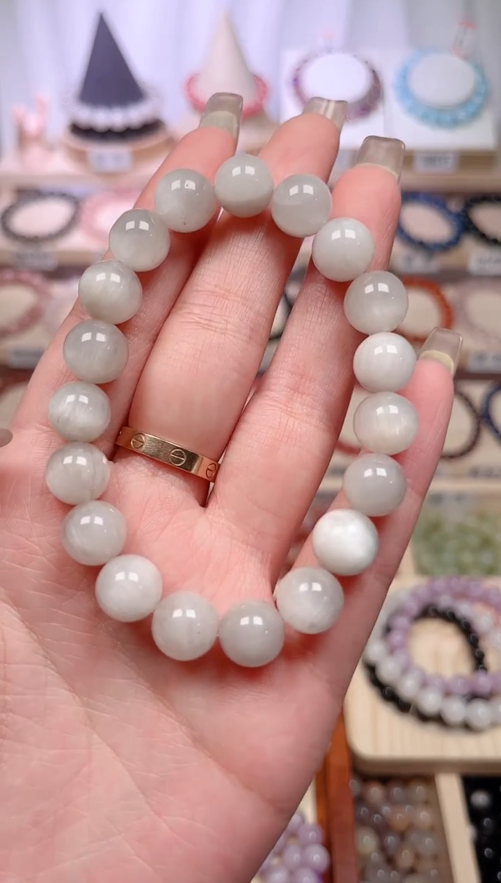 【闪购商品】水晶手串未镶嵌灰白兔毛10mm+