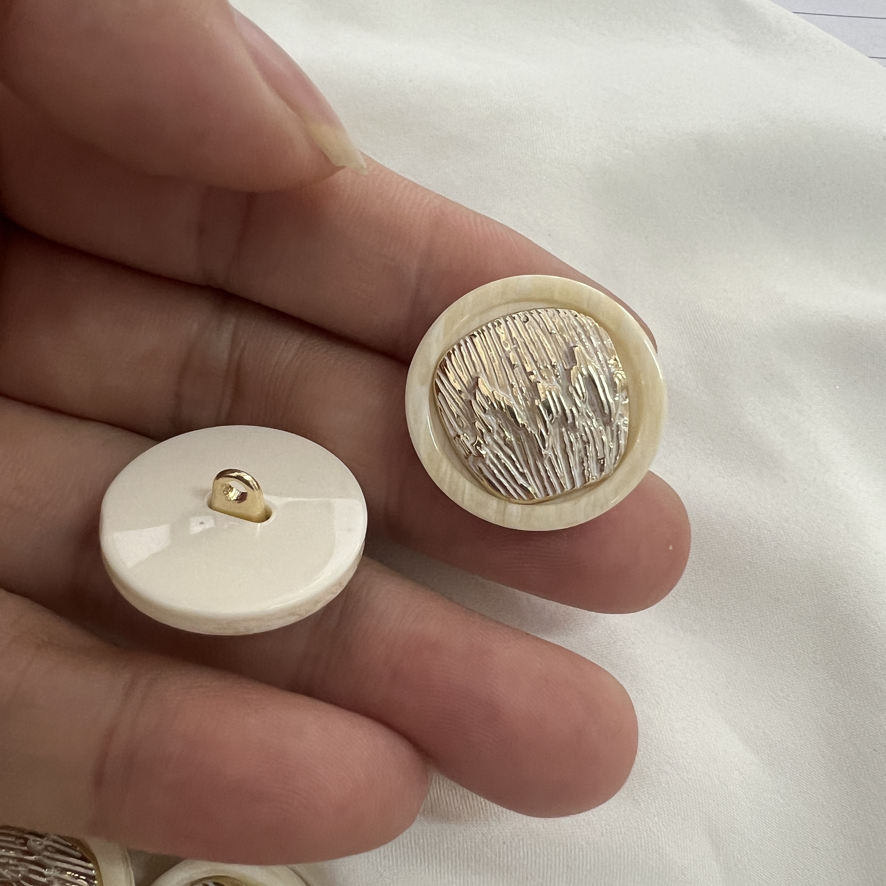 金属纽扣精致英伦复古山纹外套高档西装大衣风衣百搭圆形毛衣扣子