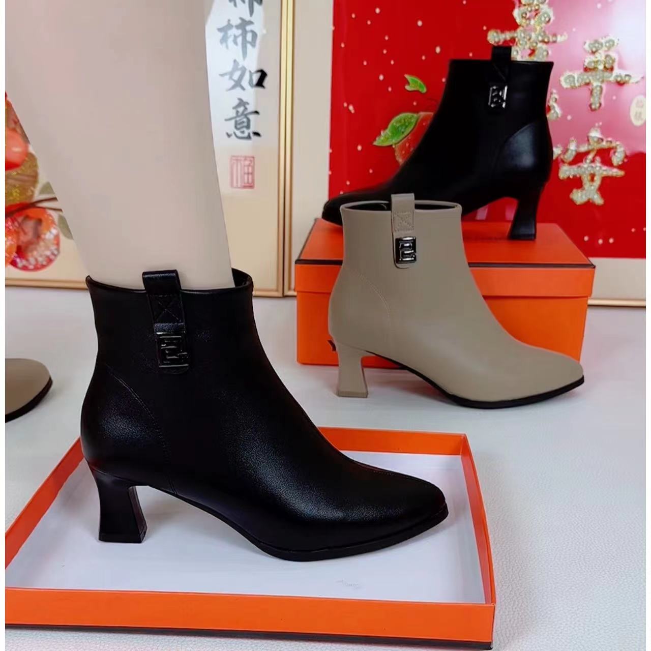 秋冬季4公分新款舒适简约软底中跟女士短靴尖头韩版短靴7515