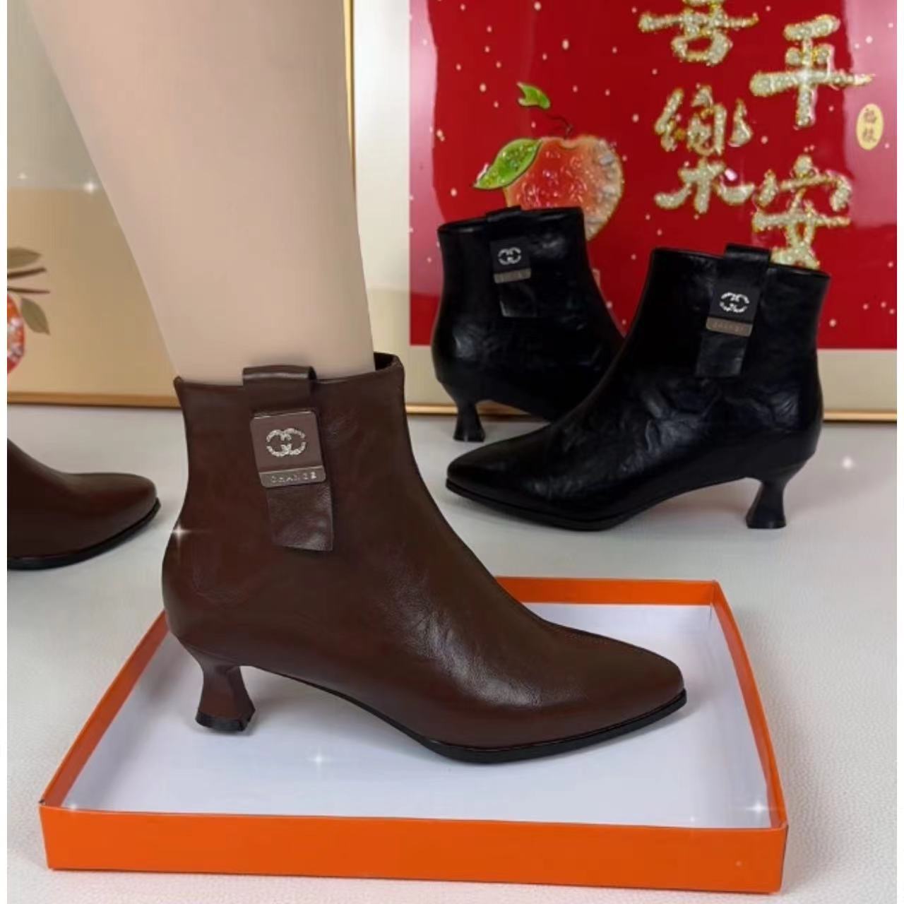 2025新款简约百搭网红秋冬季爆款时尚3公分小短靴韩版女3537