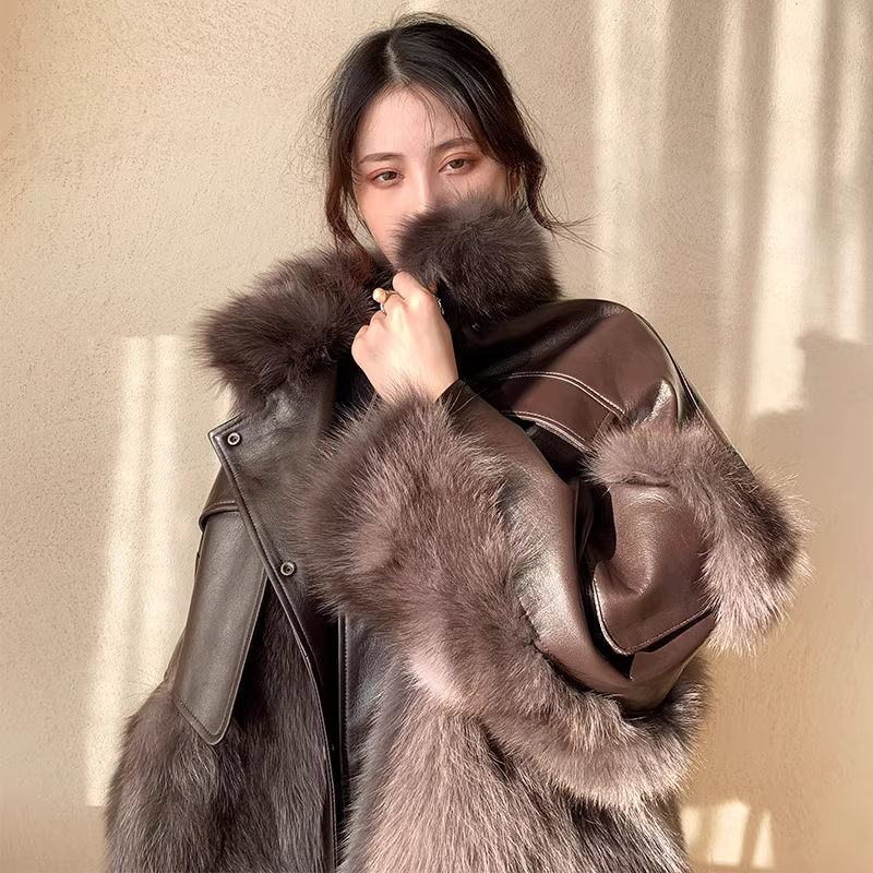 HG2024冬季新款狐狸毛皮草外套女拼接绵羊皮复古风年轻中长款大衣