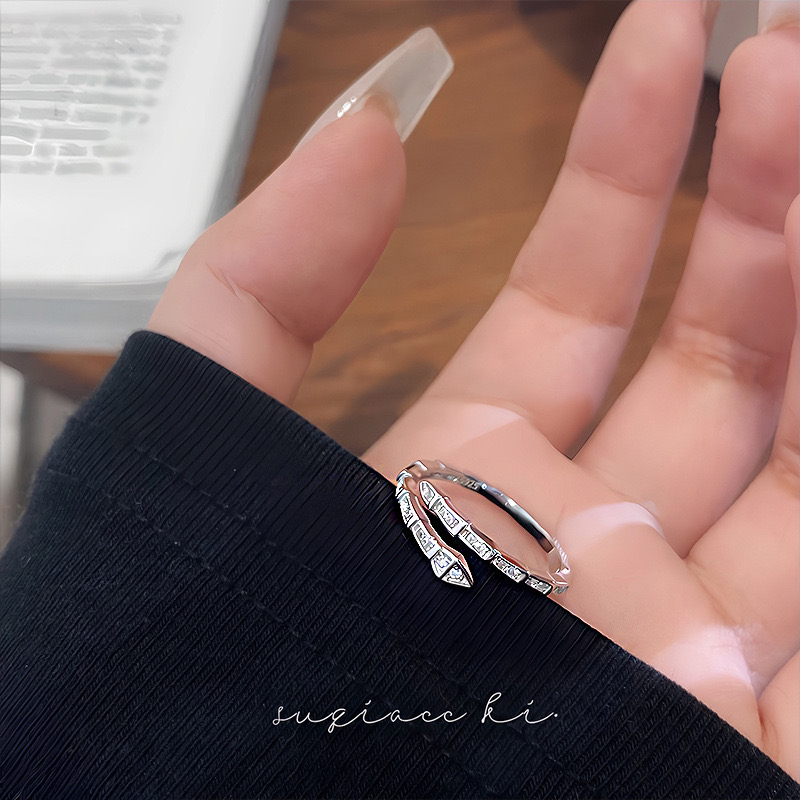 925银合成锆石戒指 超闪锆石灵蛇戒指女开口食指戒指环冷淡风纯银