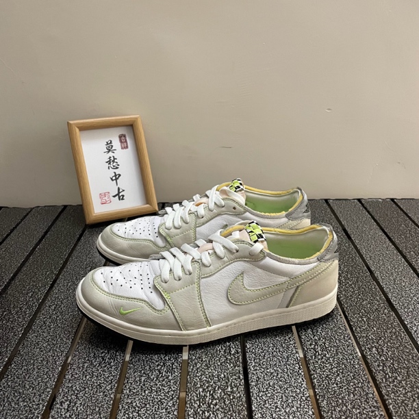 44.5码 AJ1 白幽灵绿 成色不错