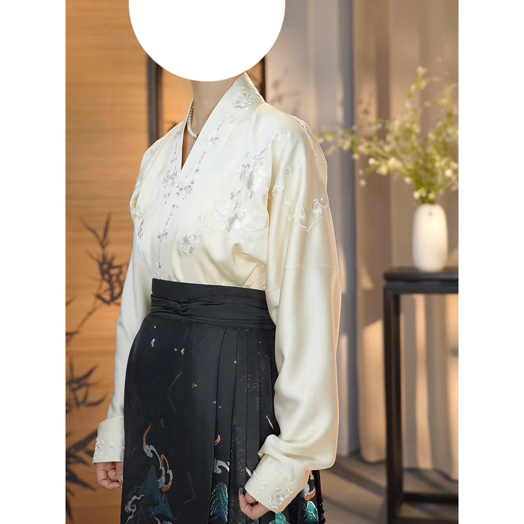 言然原创高端新款马面裙套装冰冰