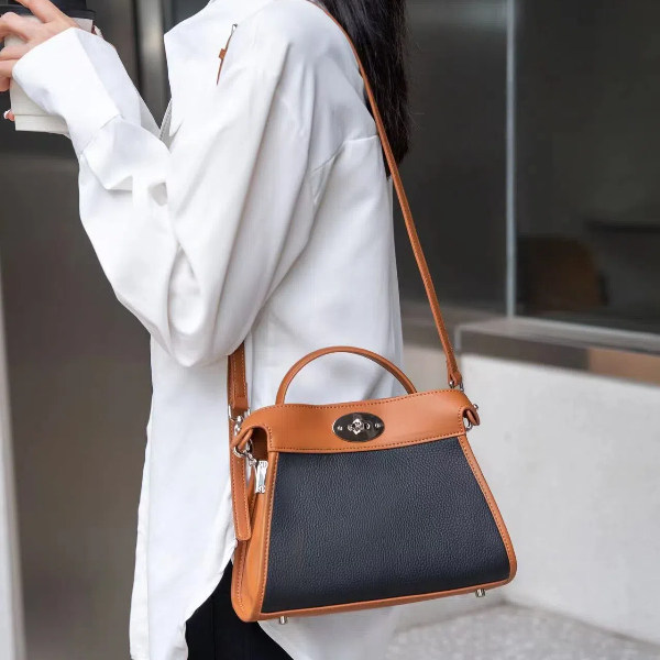 【佐伊甄选】XKY-3602-黑色轻奢女士时尚复古百搭小众腋下斜跨包