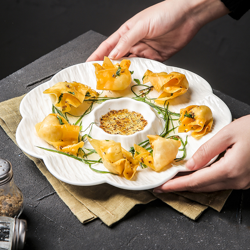 日式饺子盘陶瓷高颜值家用水饺盘带醋碟早餐蘸料创意分格菜虾盘子