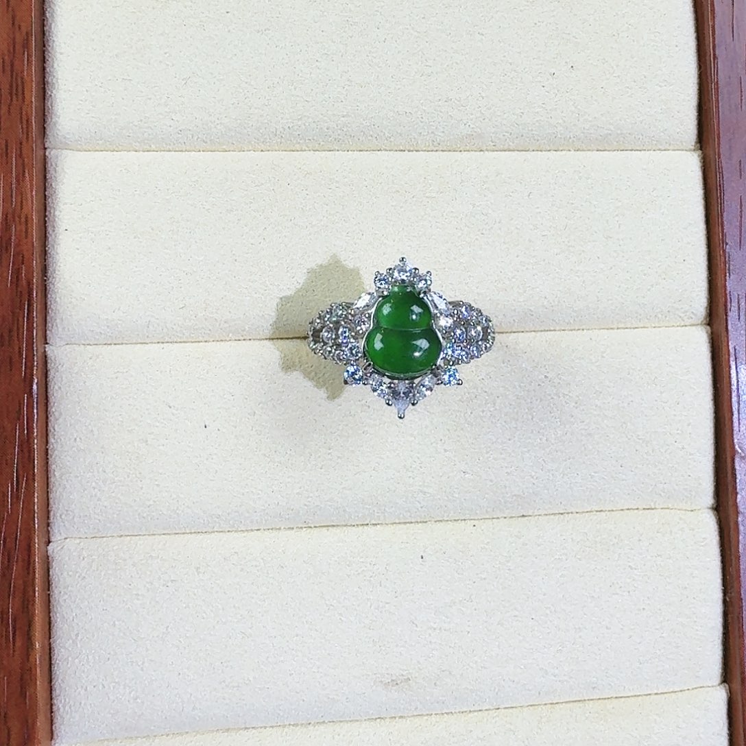 翡翠戒指银S925镶嵌天然A货翡翠