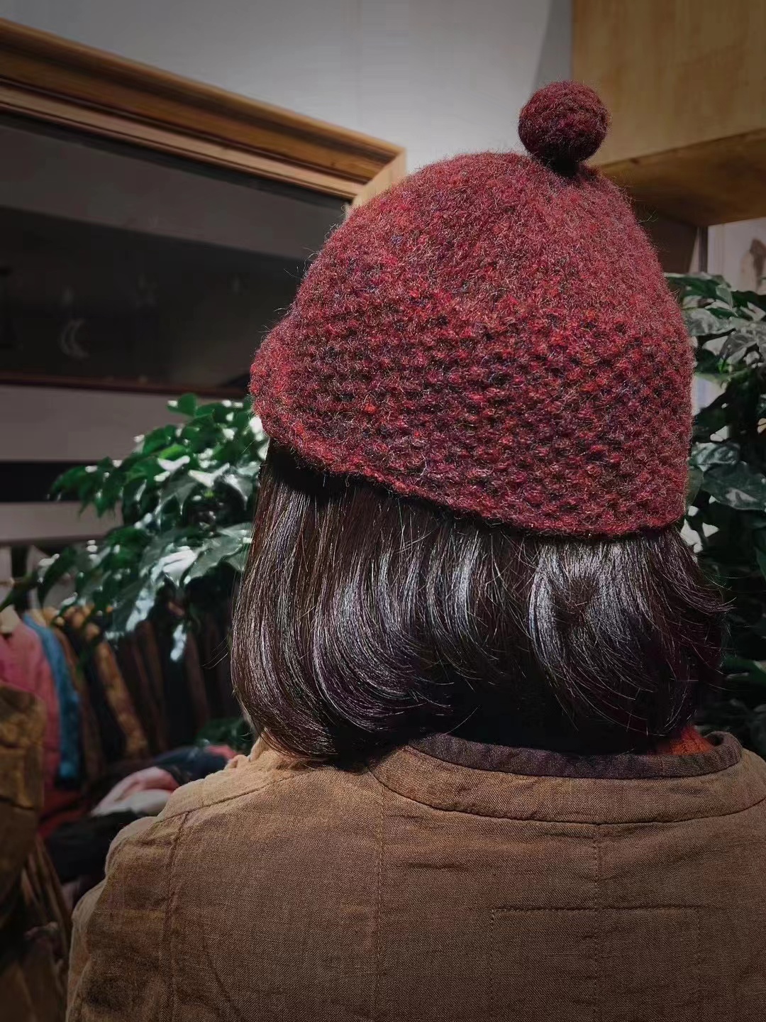 依梦分享-做旧羊毛手织球球女帽988