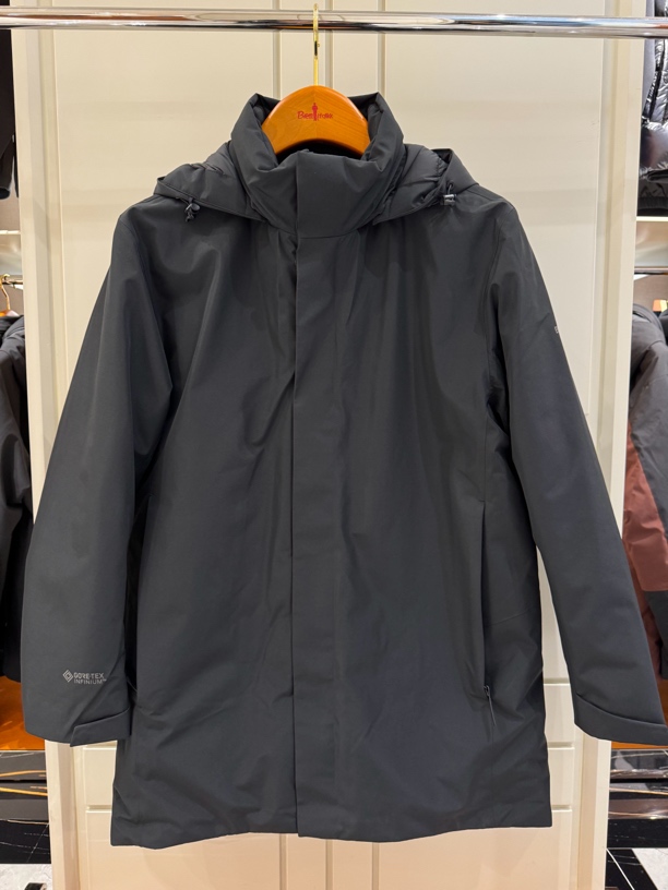 比音勒芬24冬季新品羽绒服2926