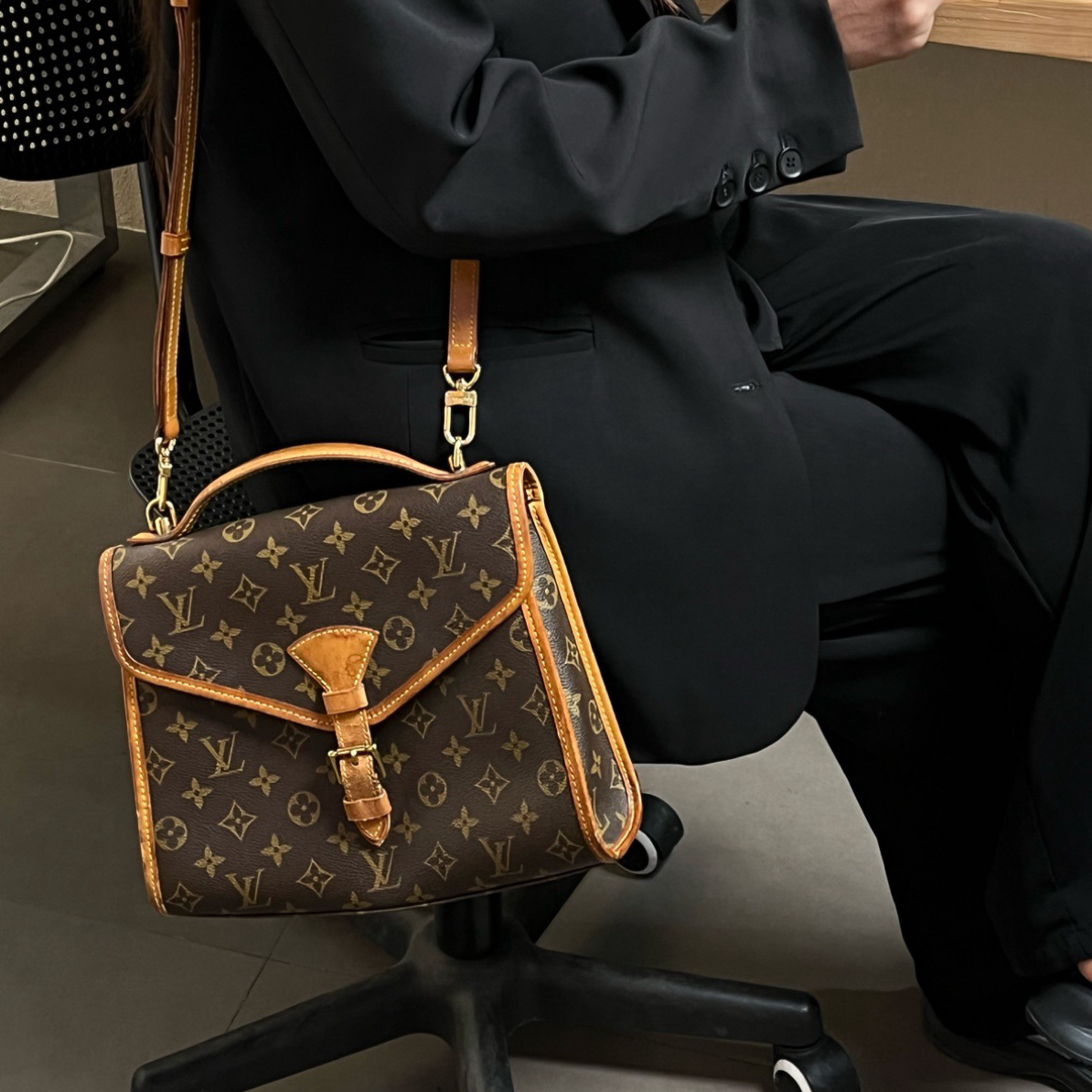 95新 LouisVuitton/路易威登 Bel air老花金扣公文包/2080