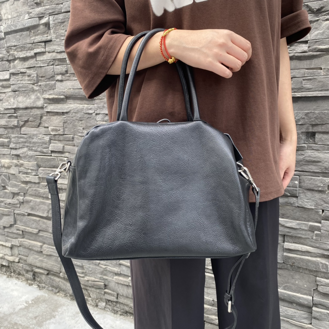 【真皮时代】女士单肩斜跨包时尚休闲百搭经典简约潮流托特包23773