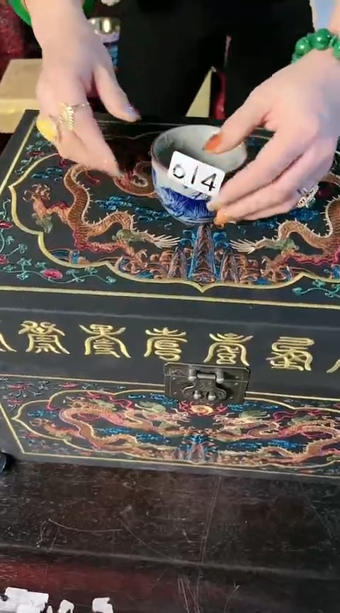 【闪购商品】陶瓷摆件带盒614