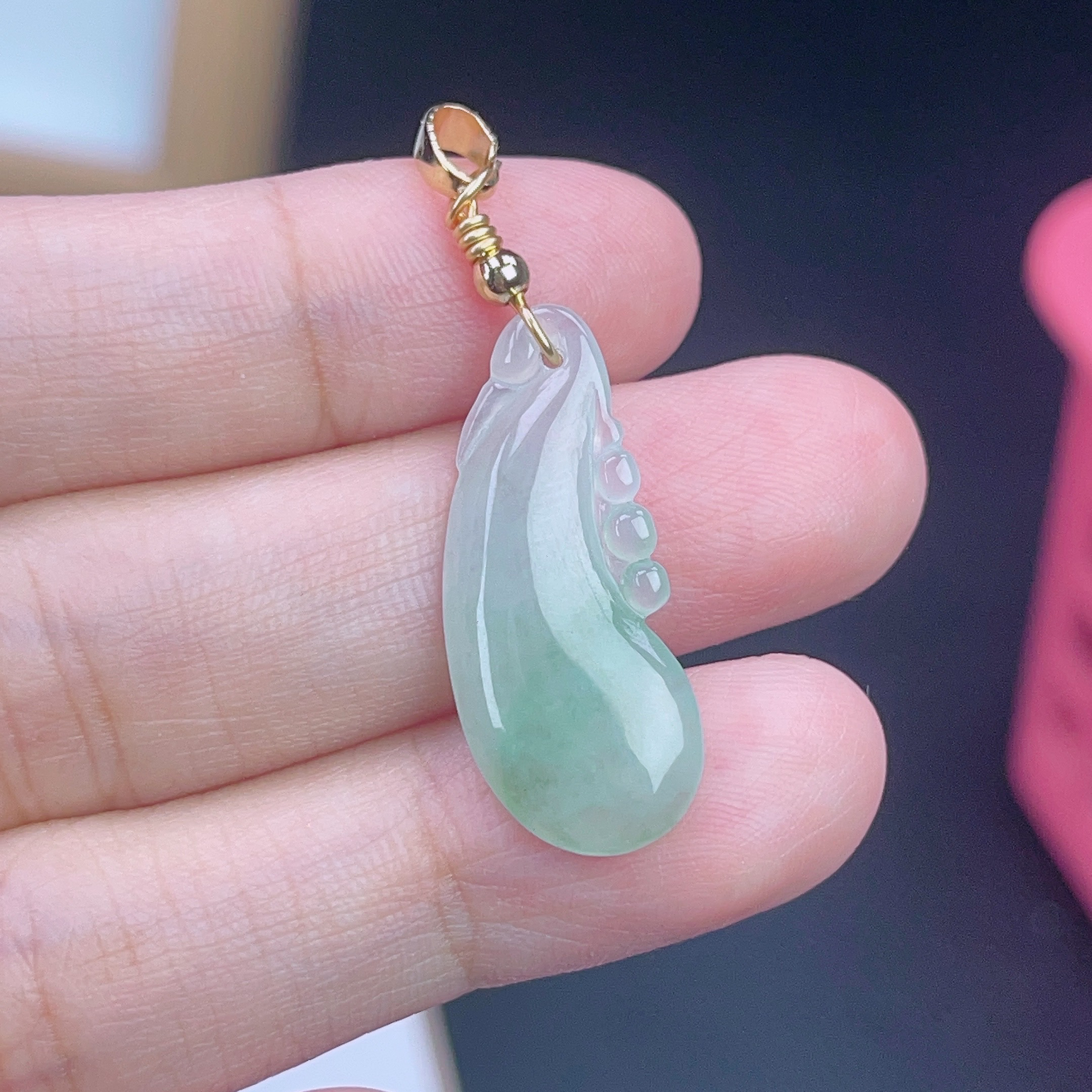 缅甸天然翡翠A货冰透翡翠吊坠飘绿福瓜吊坠27/11/3.8