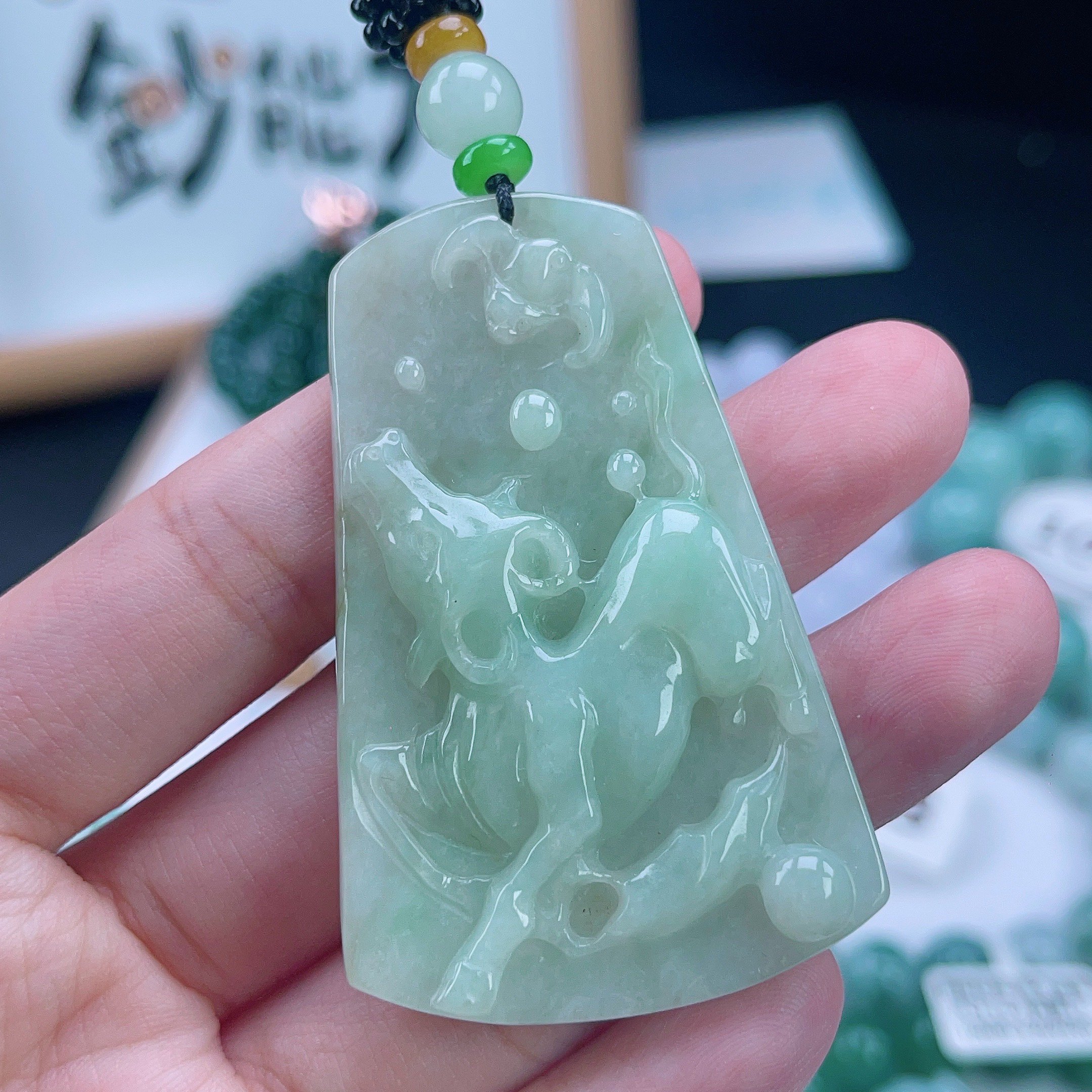 正品缅甸天然翡翠满绿牛气冲天挂件57/36/6
