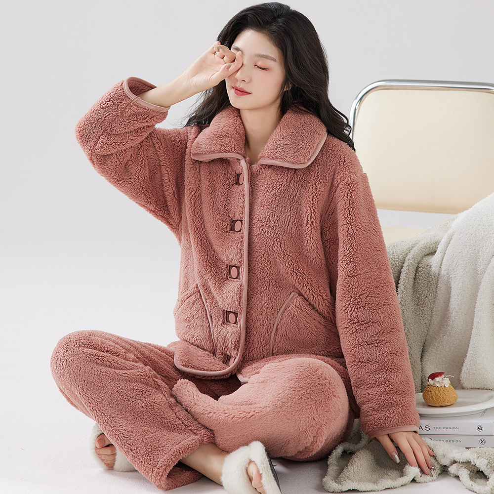 大翻领雪花绒睡衣女秋冬珊瑚绒家居服法兰绒加绒加厚套装可外穿