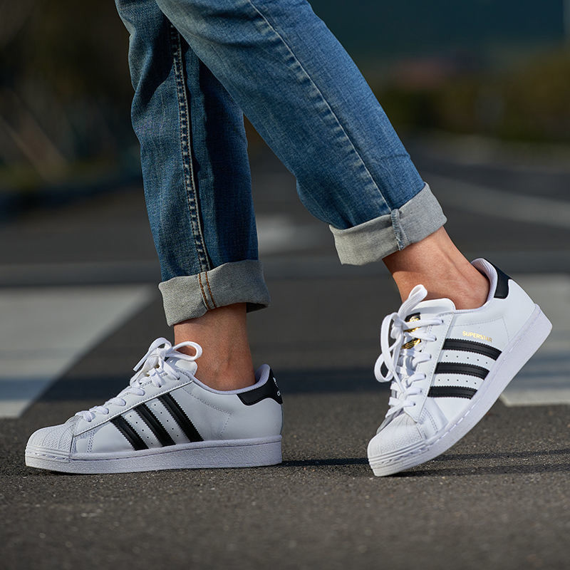 adidas/阿迪达斯三叶草金标贝壳头大童鞋休闲运动鞋小白鞋FU7712