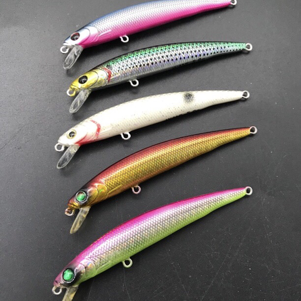 8条 9CM5克小米诺潜0.5-1米浮水路亚饵 无钩 微瑕处理颜色可选