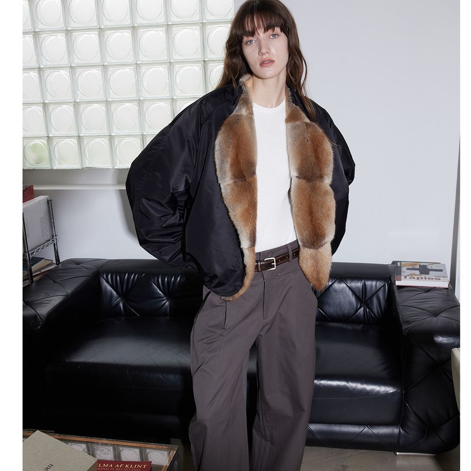 付智恩 赫尔契约 时尚撞色拼毛圆领短款羽绒服90鹅绒派克服外套冬