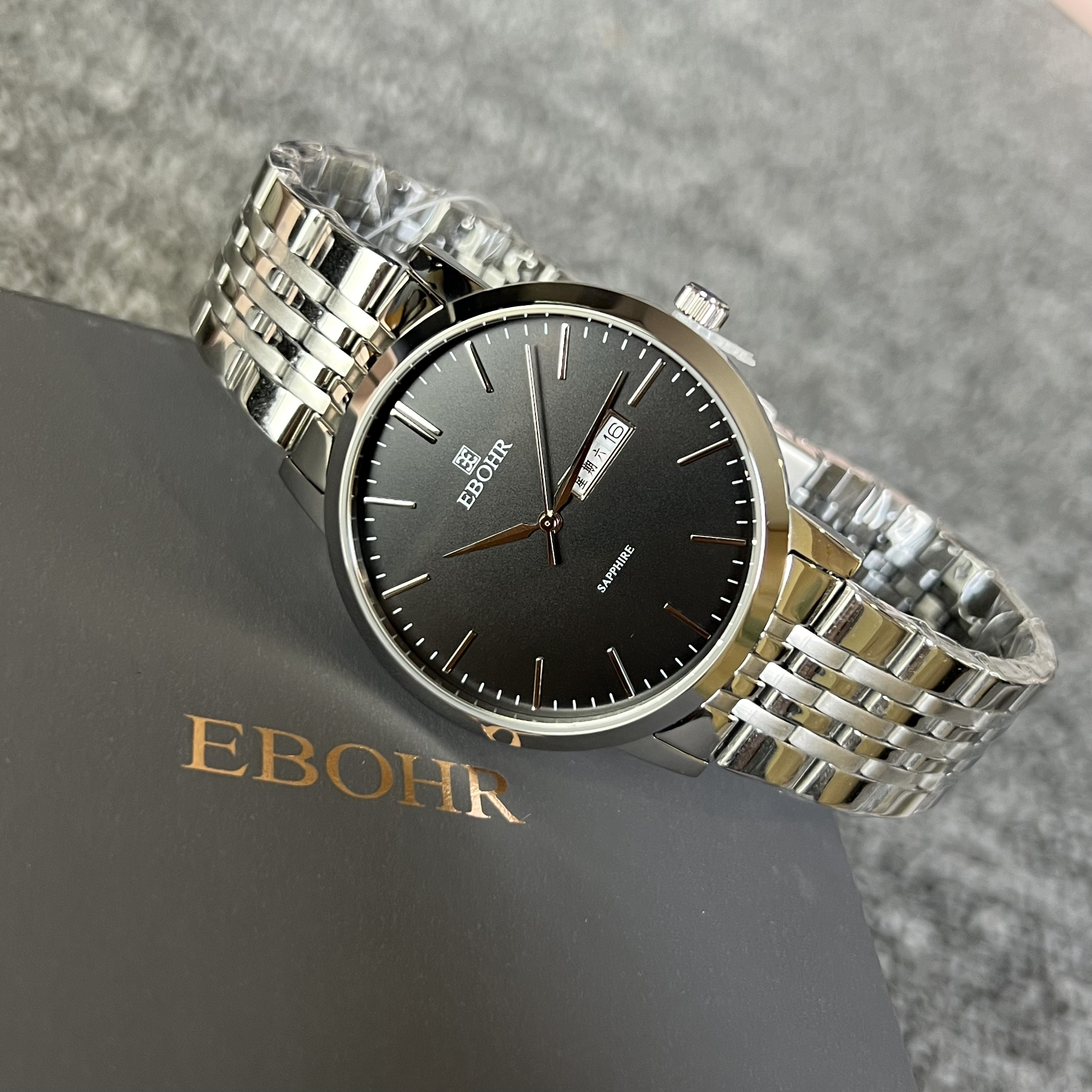 未使用 EBOHR/依波 亚虎/依波/石英男表