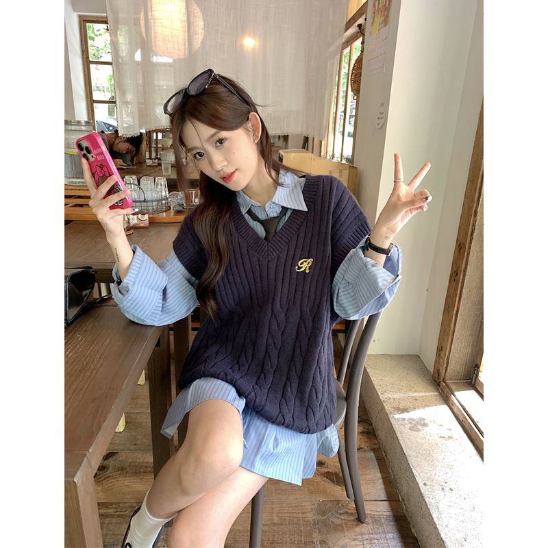 V领麻花针织背心马甲叠穿条纹长袖衬衫女装秋季2023新款时尚套装