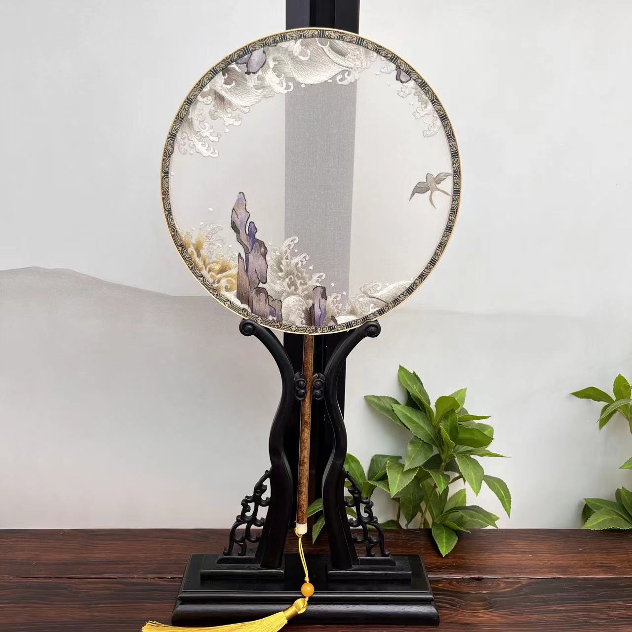 顺风顺水 苏绣双面手工刺绣国风团扇古风旗袍汉服复古百搭绣花扇