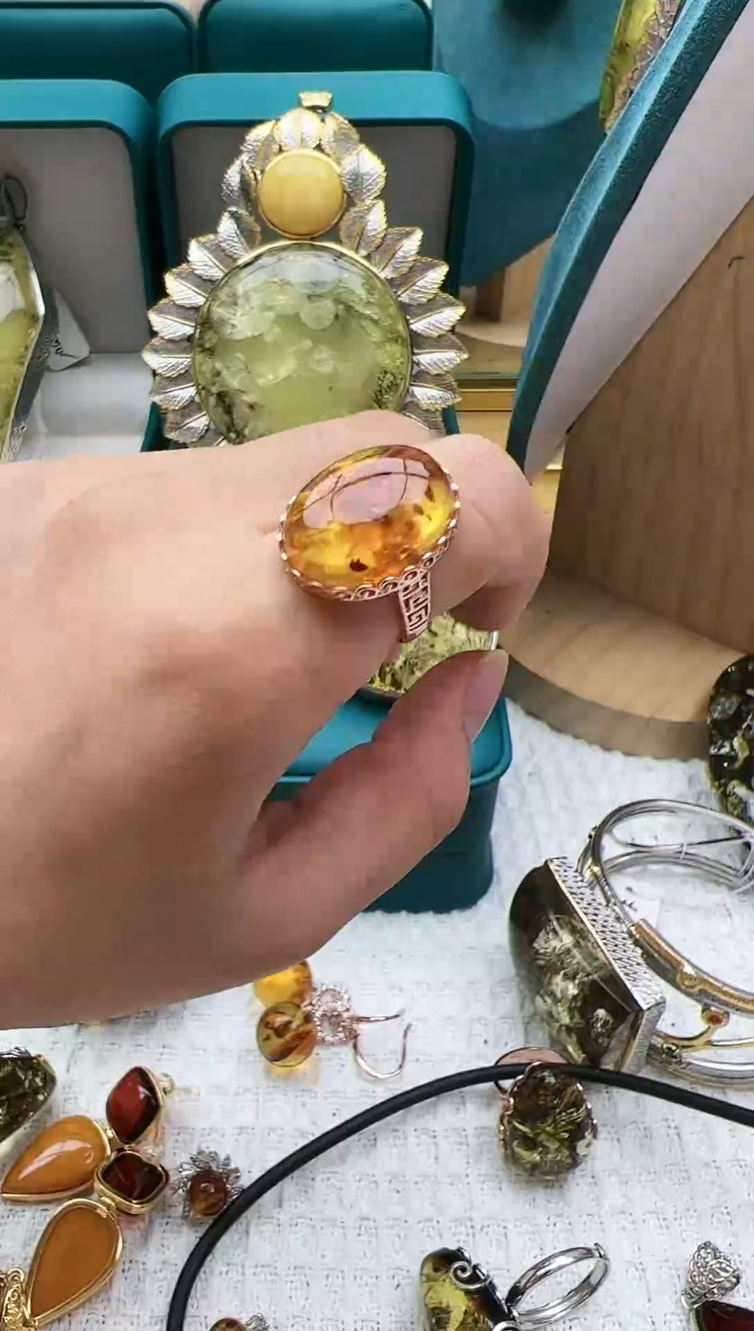 【闪购商品】琥珀珠宝奇石未镶嵌