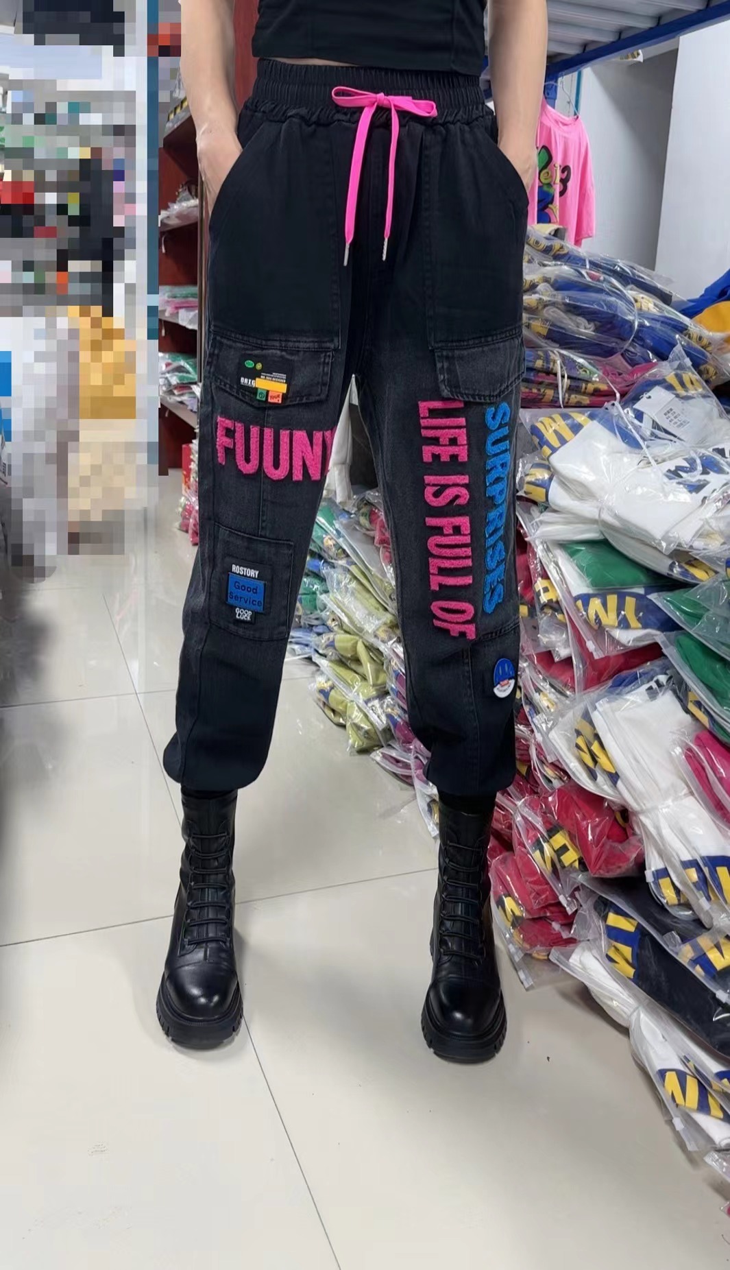 《韩家枫》2023秋冬1009#欧货同款潮流时尚重工个性刺绣水洗牛仔裤