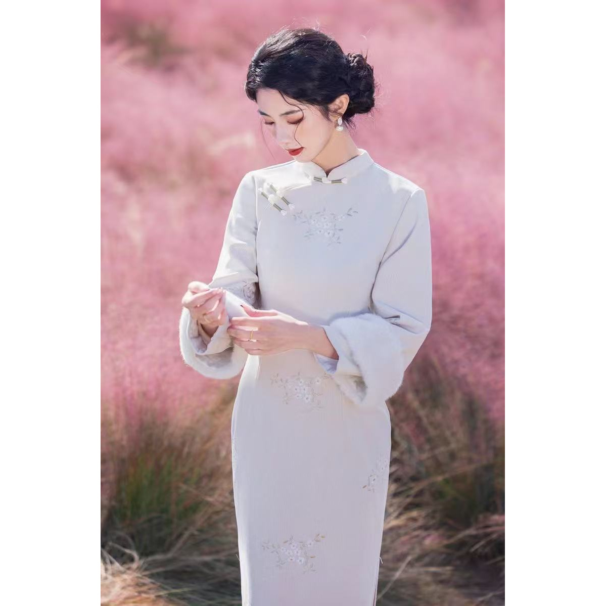 加绒白色绣花旗袍马甲两件套2024冬季新款国风气质小姐日常可穿