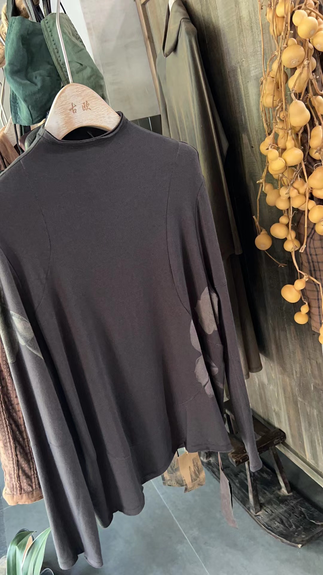 林布衣分享原创荼打底衫