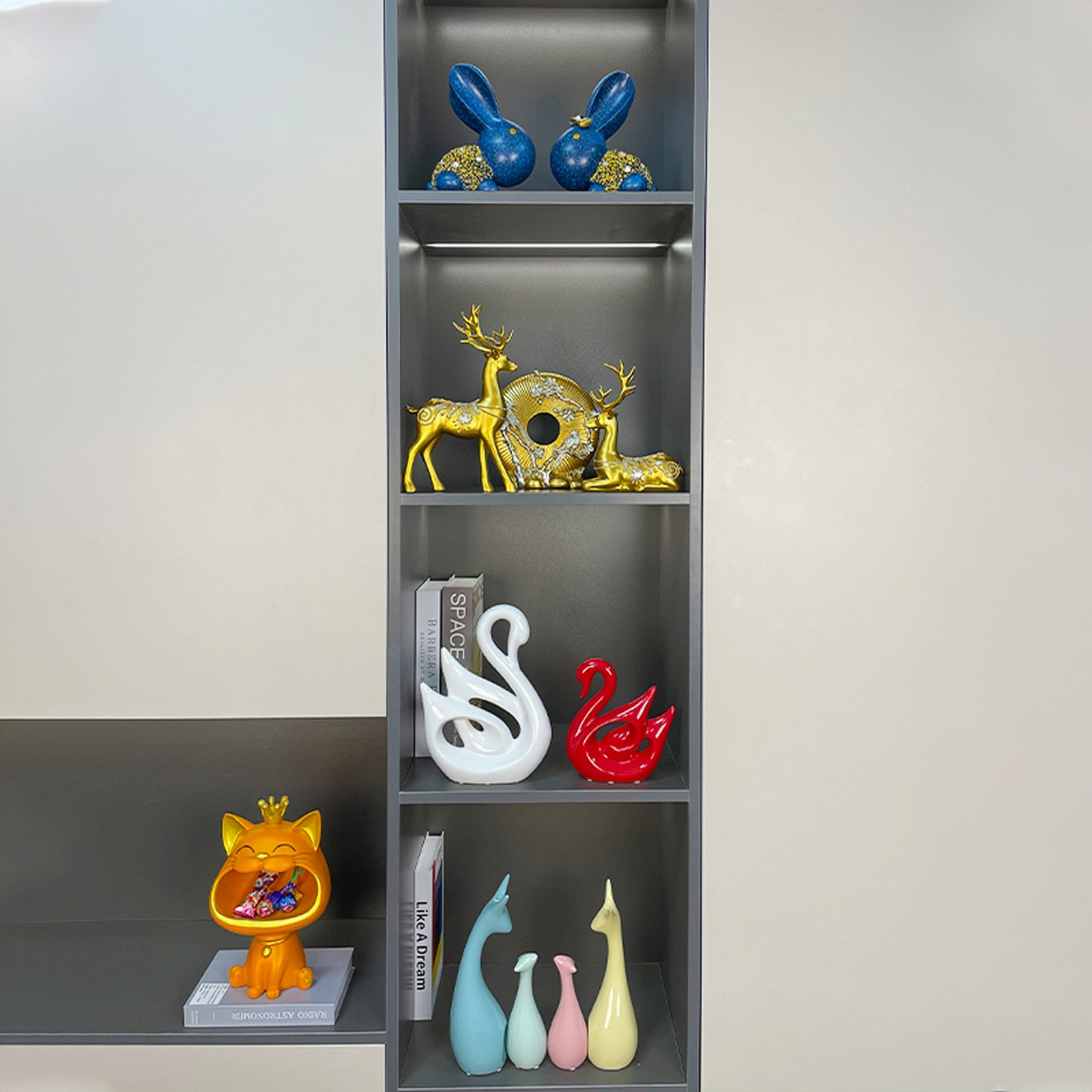 飞赫创意酒柜套装组合装饰品电视柜现代轻奢高档工艺品暴力熊摆件