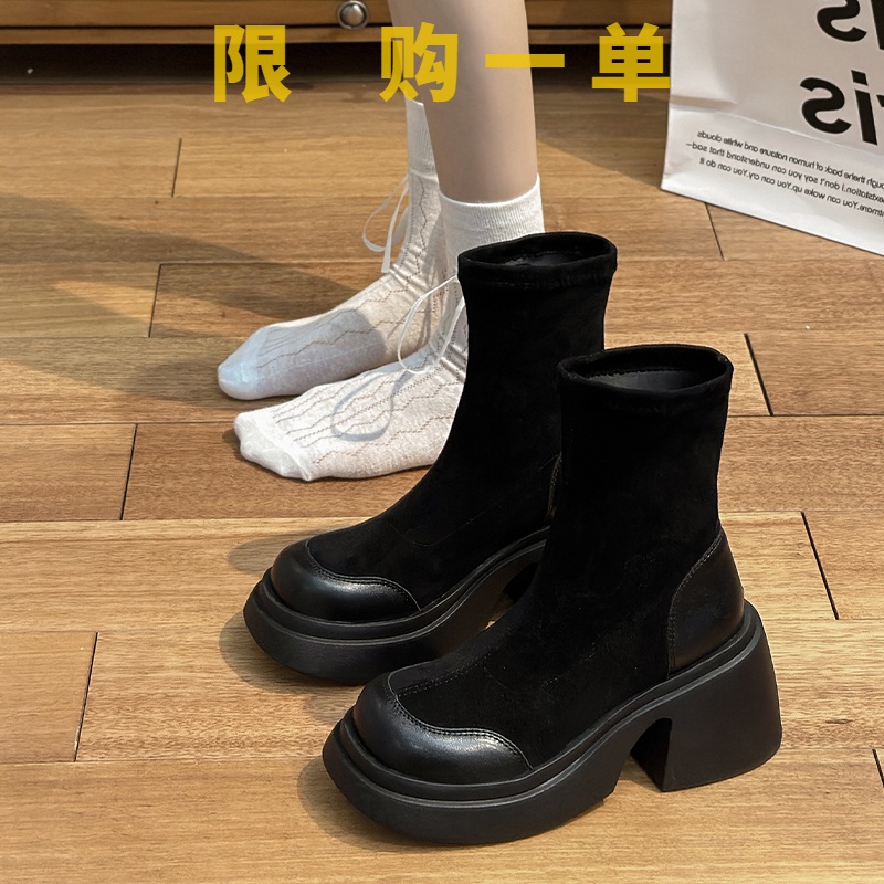 红蜻蜓牌2023欧州站秋季新款小众黑色弹力袜靴女短靴松糕厚底粗gh
