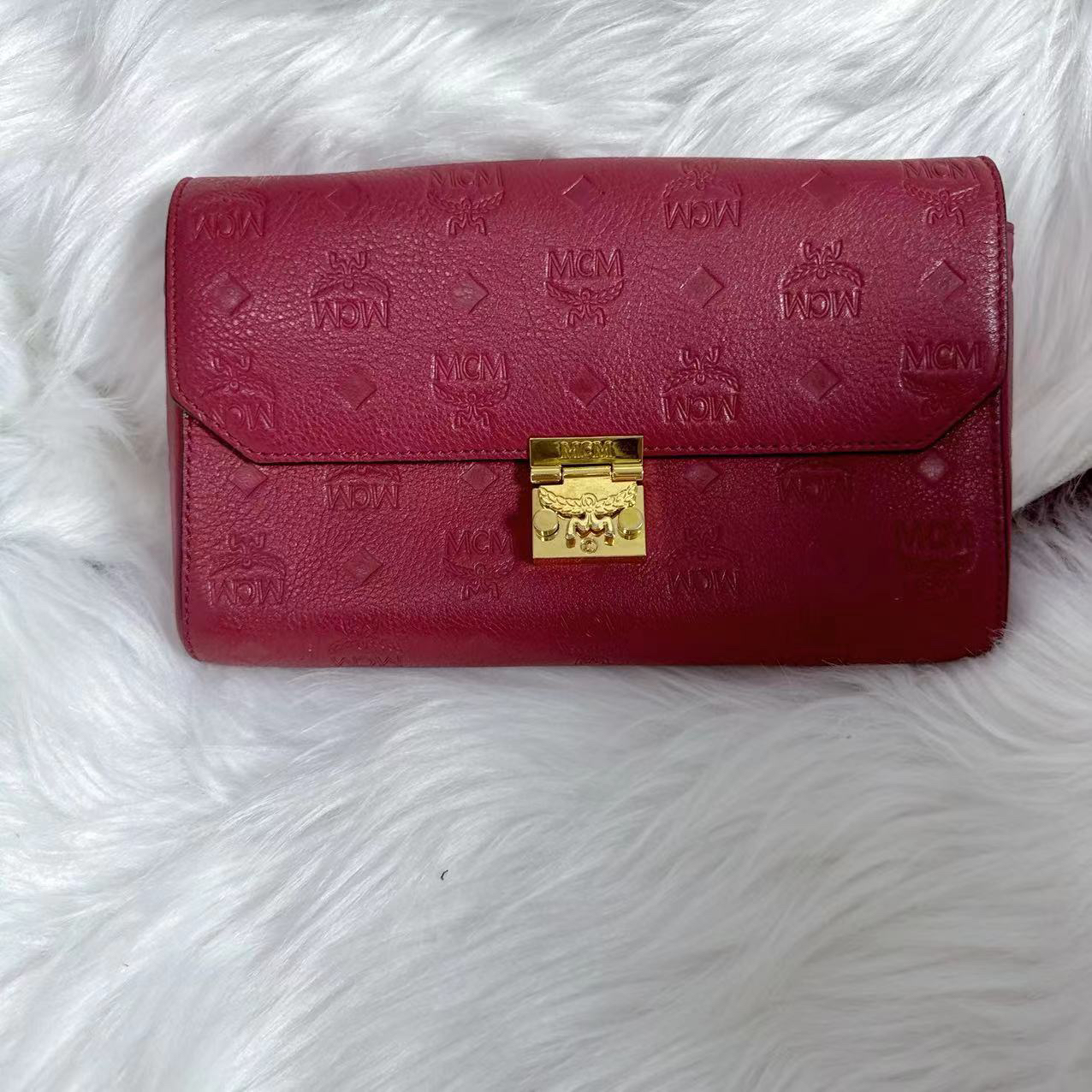95新 MCM B0024mcm 百搭款红色单肩包
