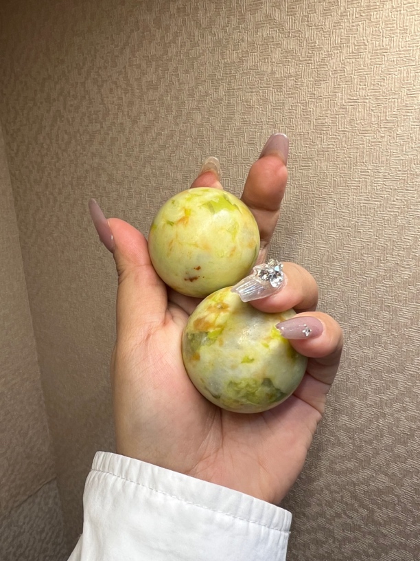 纯天然岫玉手球，一对