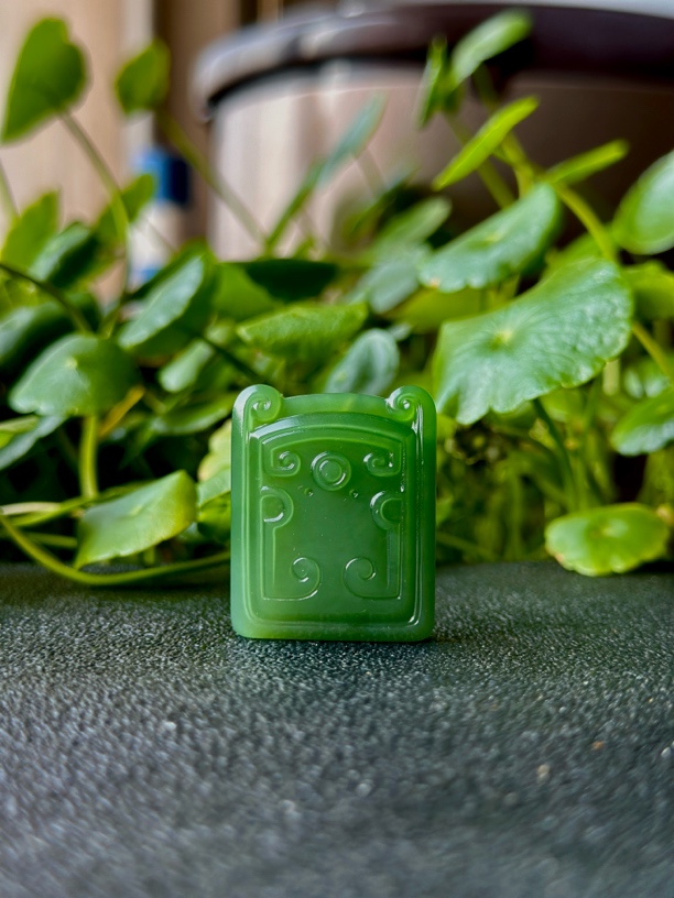 【俄料】和田玉碧玉白加绿老料阳绿苏工仿古平安锁平安牌平安无事牌