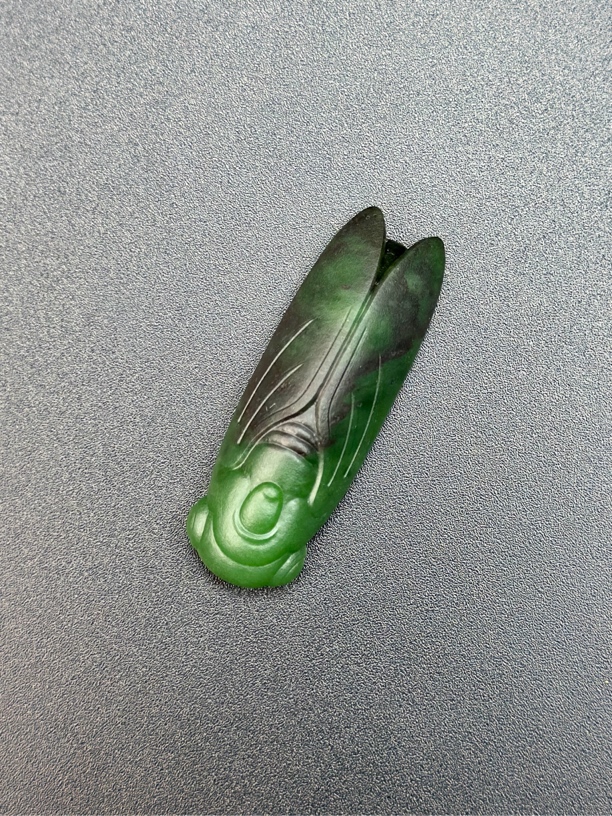 【俄料】和田玉碧玉聚红皮老料俏色巧雕作品 蝉 一鸣惊人