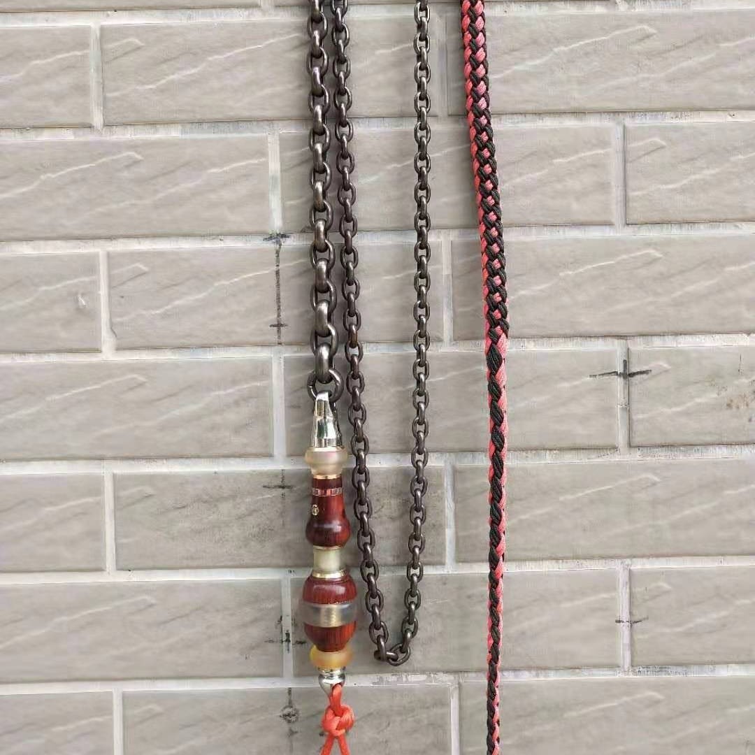 高档精品鞭，牛津把手，钴合金麦穗链条，