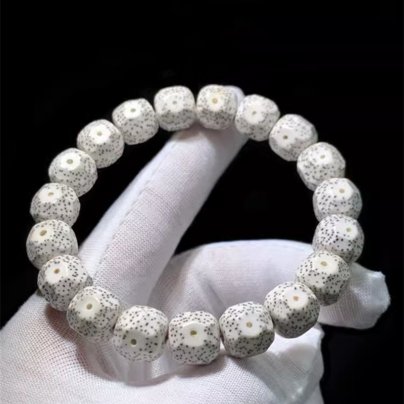 海南星月菩提原生态顺白高密佛珠文玩无相手串单圈