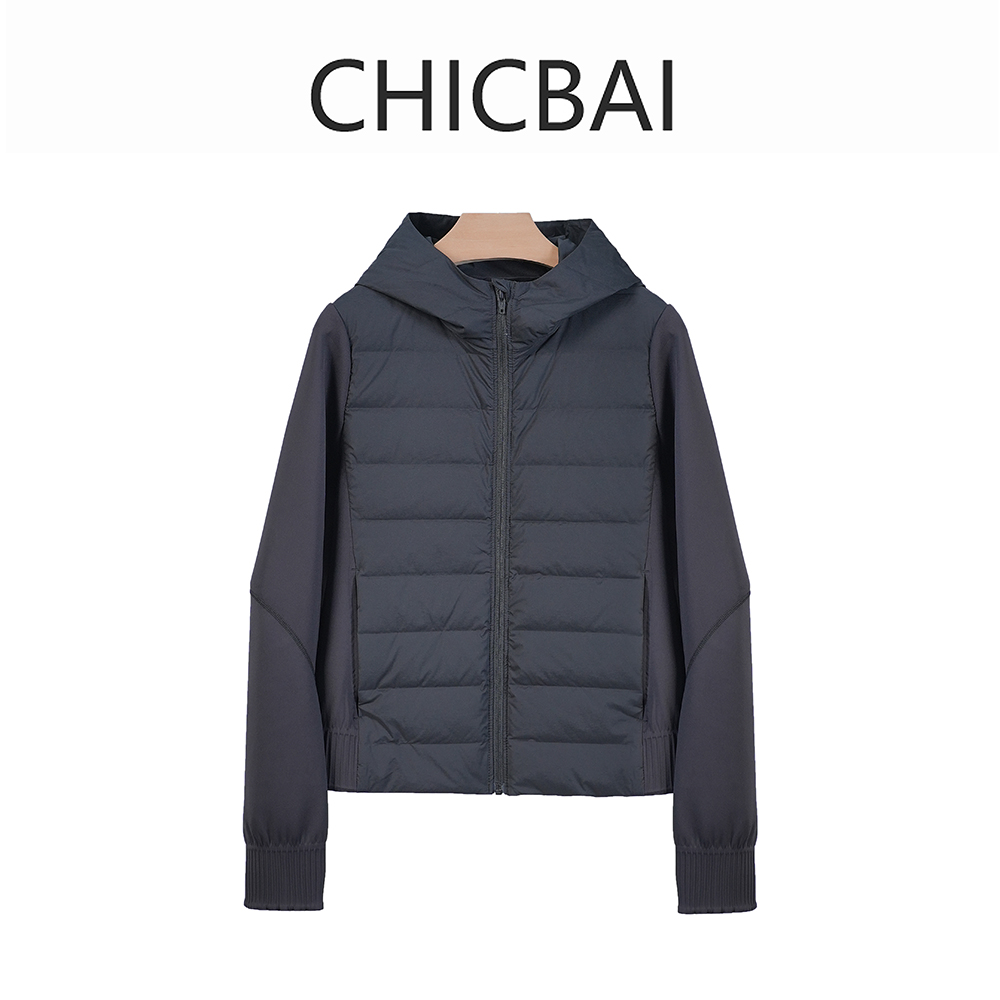 CHIC白 运动风利落显瘦轻薄连帽羽绒夹克